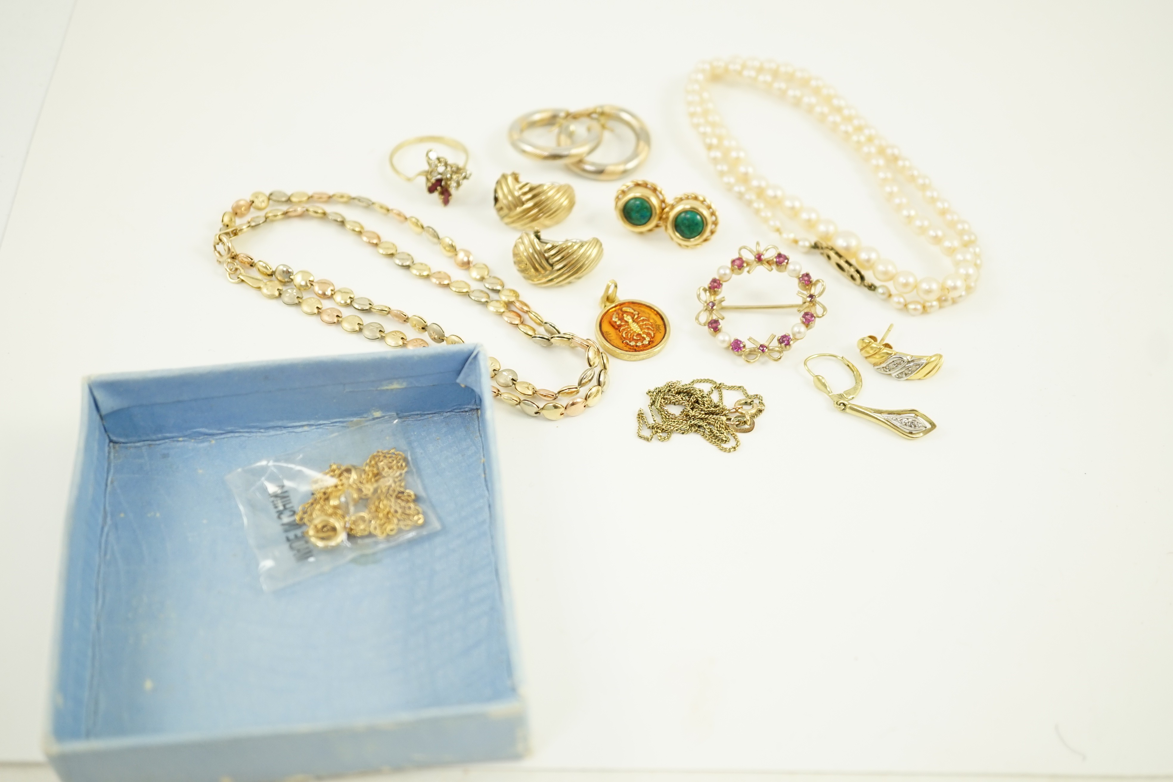 Sundry minor jewellery, including two pairs of 585 earrings, one set with hardstone and a 14k three colour yellow metal necklace, 42cm, gross weight 21.6 grams, a pair of 375 earrings, a single 9ct earring, a 9ct and gem